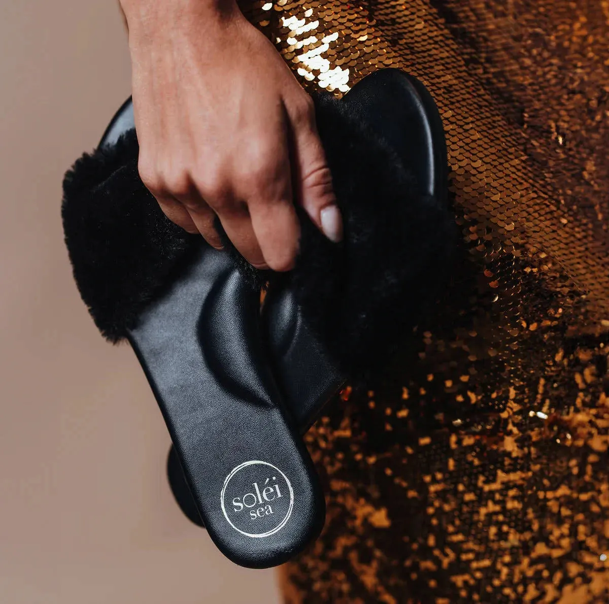Ziela Fur-Strap Slide Black