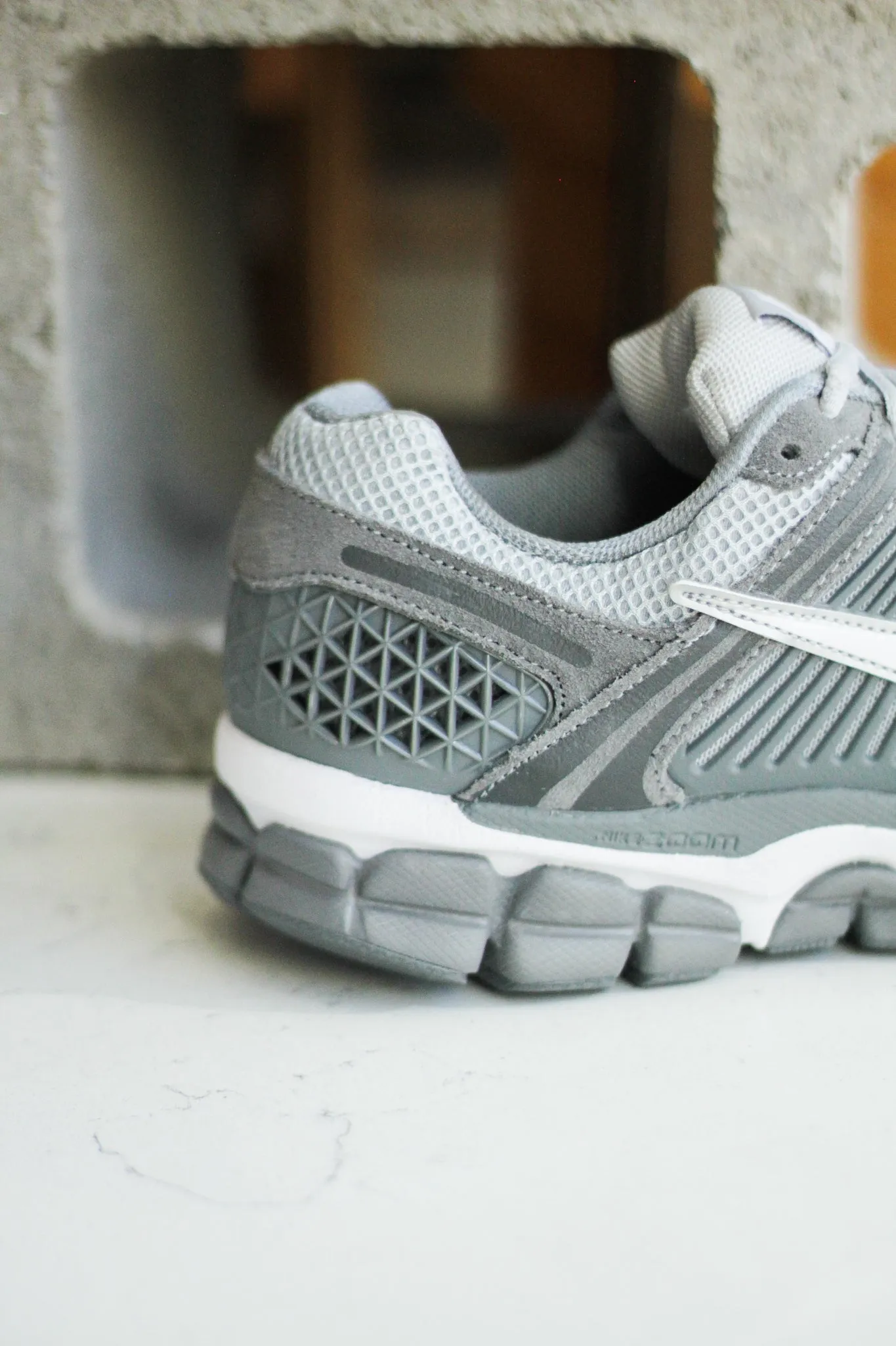 ZOOM VOMERO 5 COOL GREY/WHITE-WOLF GREY
