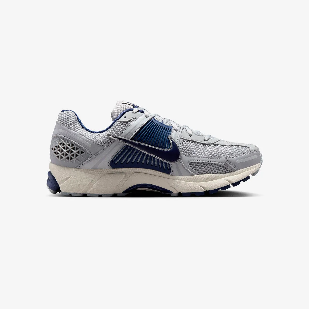 Zoom Vomero 5